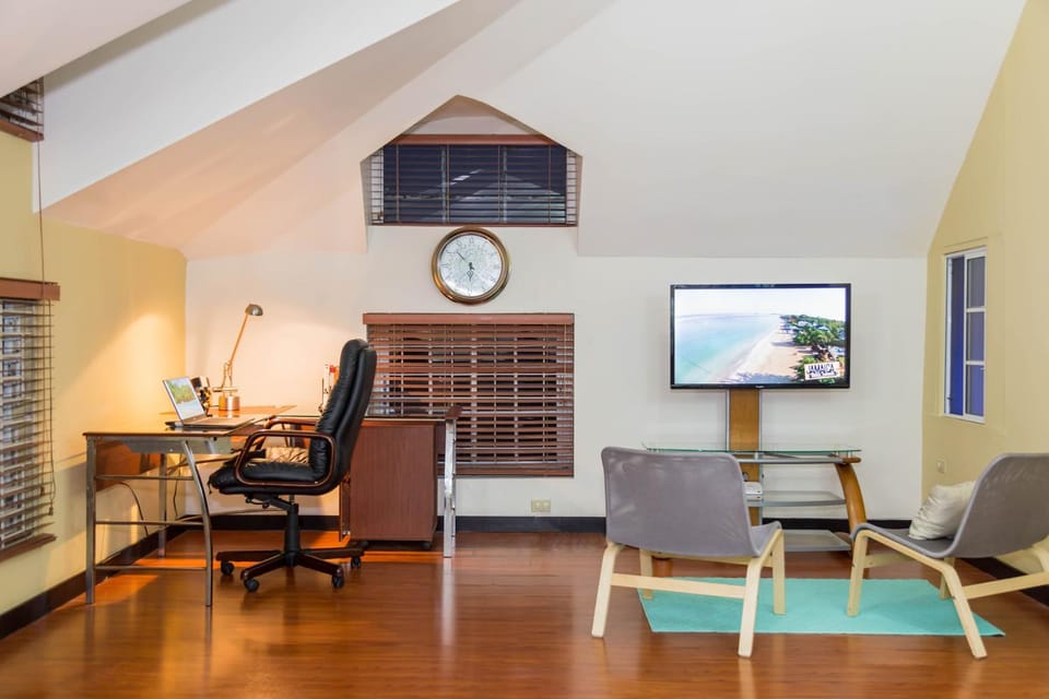 TV and multimedia, Business facilities