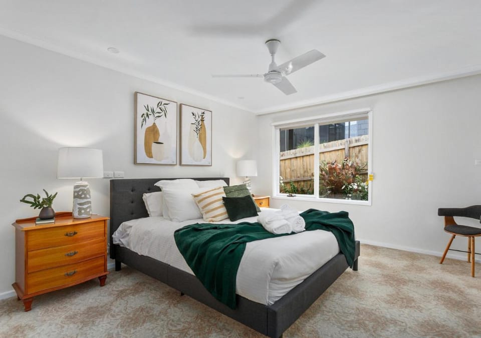 Bed, Bedroom, wardrobe