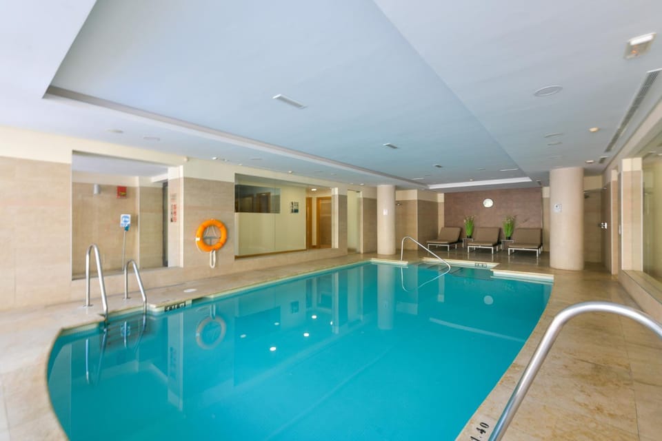 Swimming pool, Swimming pool