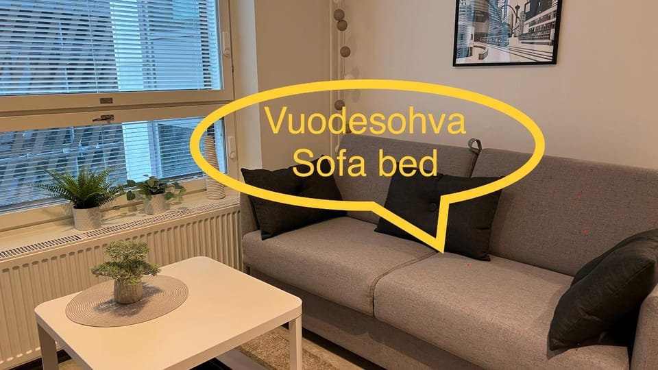 Pikkuyksiö tapahtumien äärellä ** Apartment in Finland