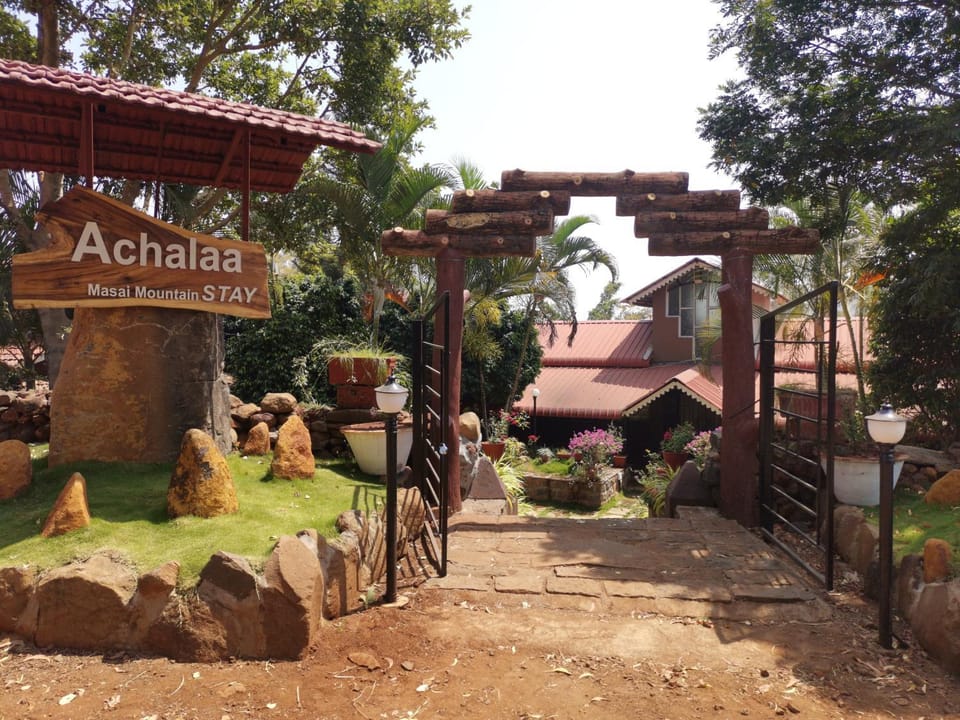 Facade/entrance, Logo/Certificate/Sign