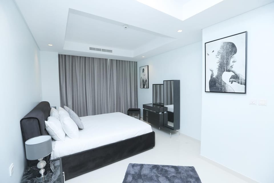 Paramount Midtown -Stunning 2 Bedroom Apt with Burj-Khalifa view Apartment in Dubai