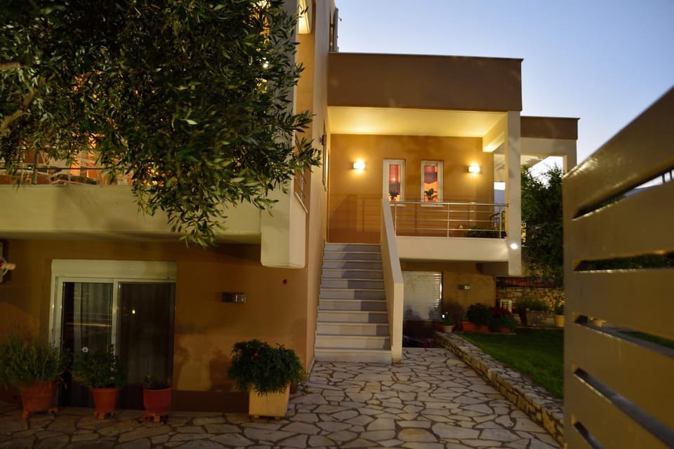 Fou's luxury apartment Apartment in Peloponnese, Western Greece and the Ionian