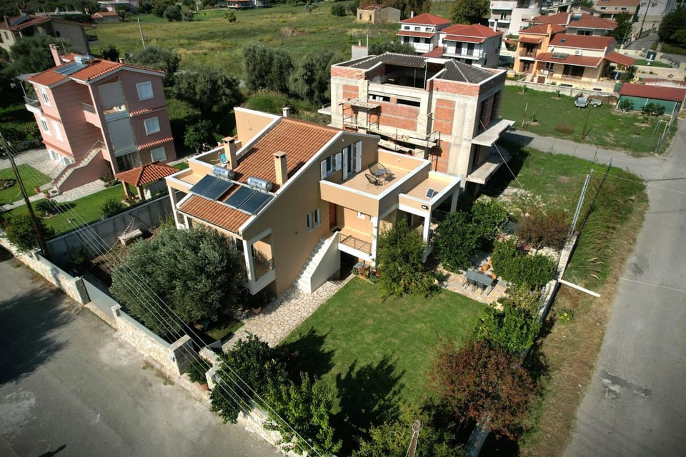 Fou's luxury apartment Apartment in Peloponnese, Western Greece and the Ionian