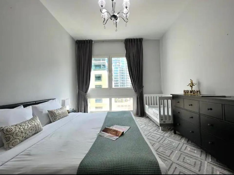 Dubai marina sail Apartment in Dubai
