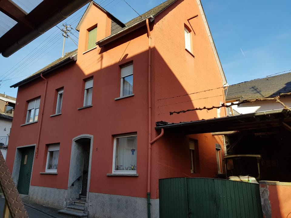 Weingut Helmut Barzen Apartment in Cochem-Zell