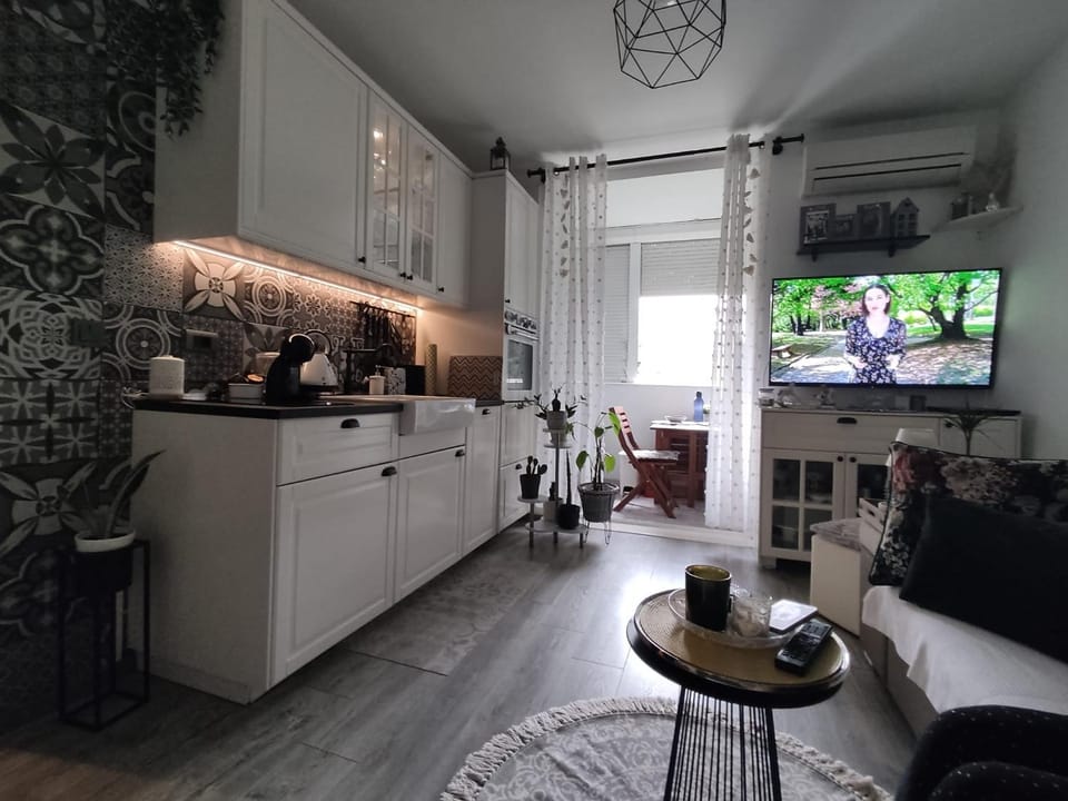 Sweet home R&M Apartment in Split