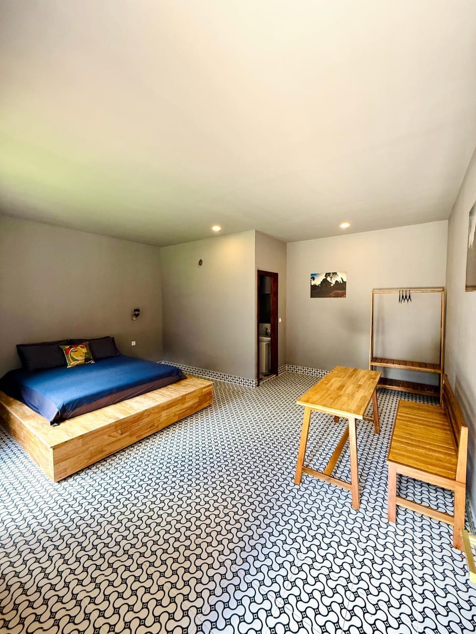 Bed, Photo of the whole room