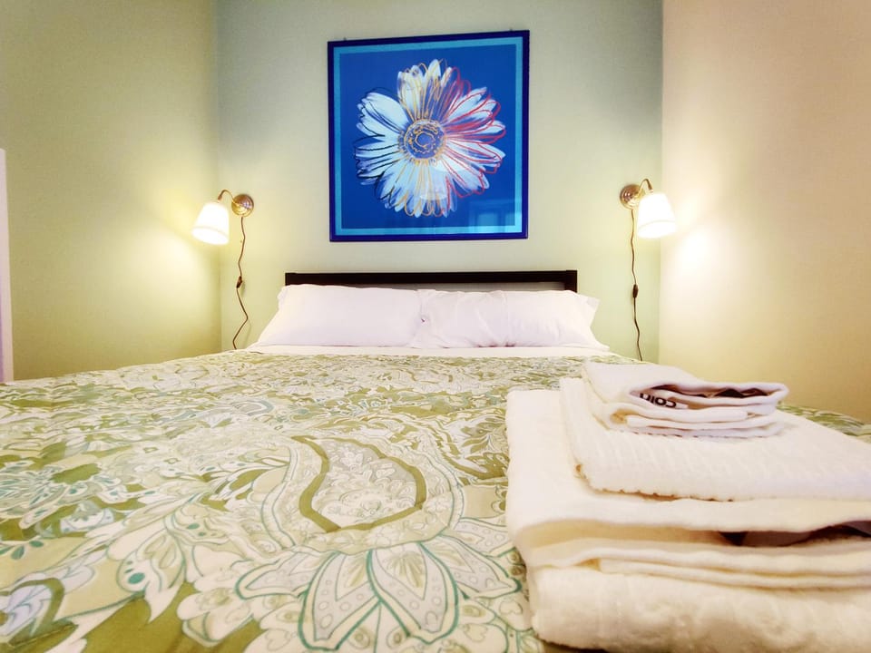 Bed, Bedroom