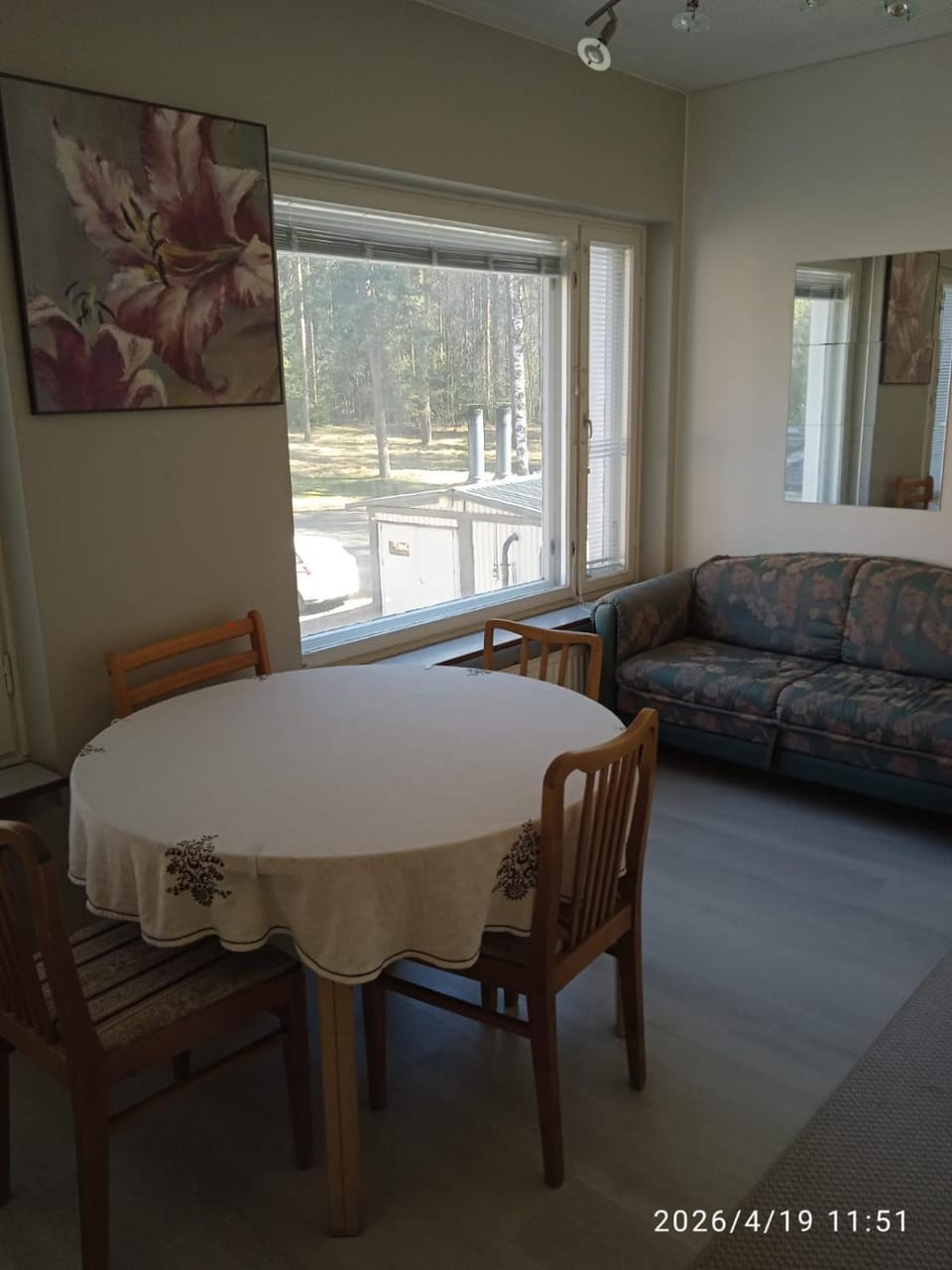 Seating area, Dining area