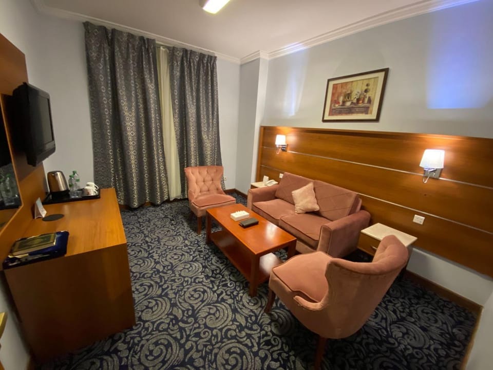 Property building, Seating area
