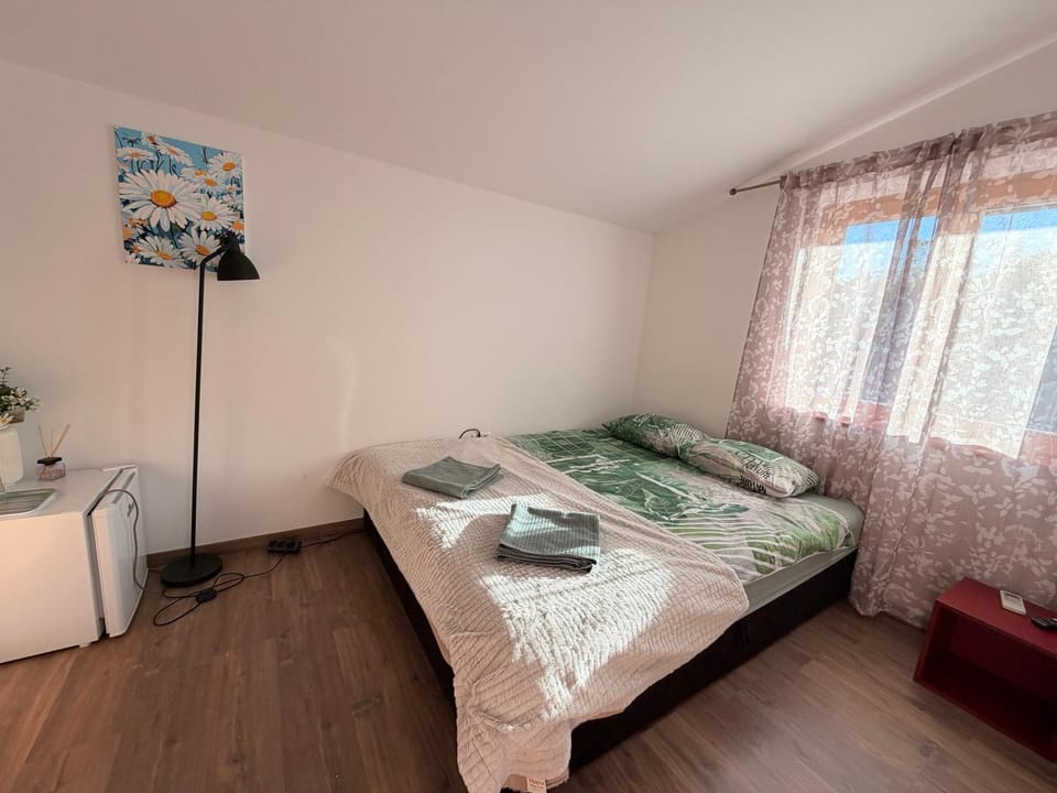 Bed, Other
