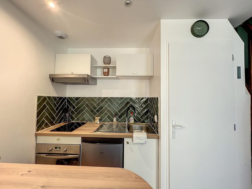 oven, pet friendly, stove