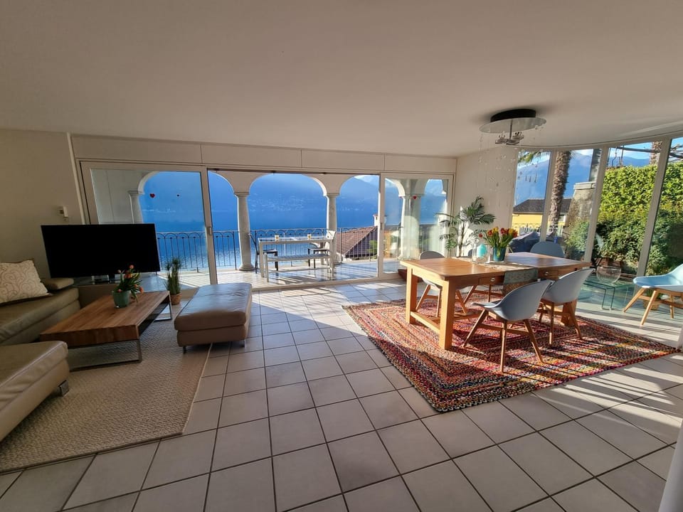 Natural landscape, Living room, Dining area, Lake view, Mountain view
