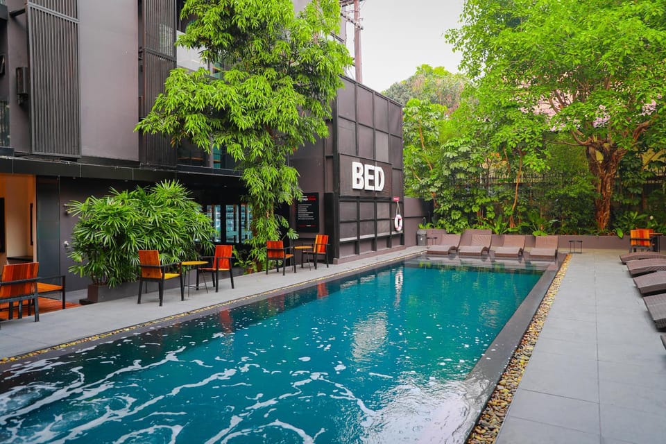 Swimming pool
