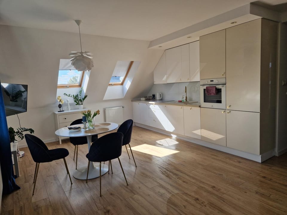 Złoty Apartament - Okrzei z miejscem parkingowym, dostęp 24H, Klimatyzacja Apartment in Poland