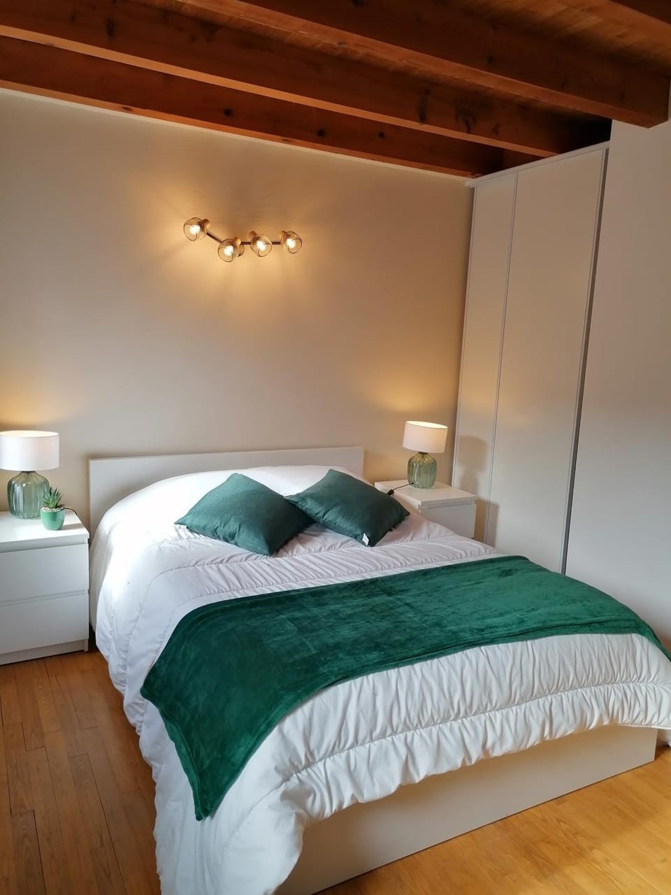 Bed, Bedroom