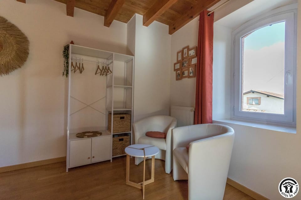 Seating area, wardrobe