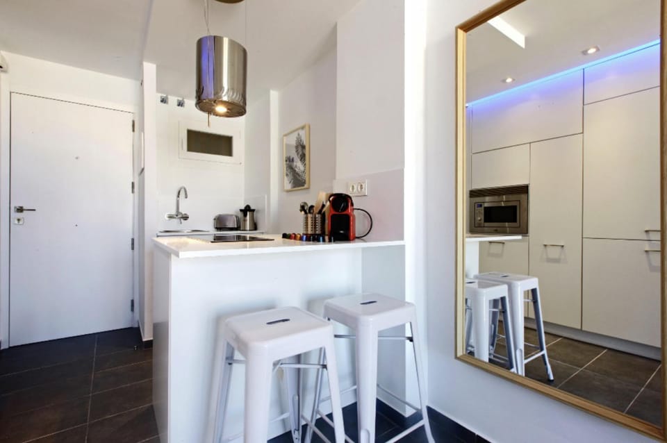 Precioso apartamento con vistas al mar y piscinas Apartment in Benalmadena