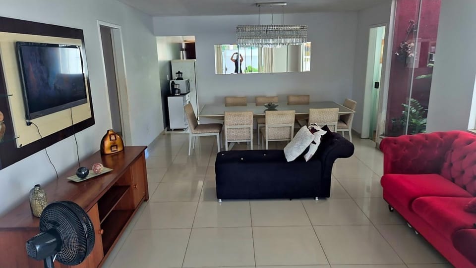 Casa em Cabo Frio com piscina privativa, até 10 pessoas House in Cabo Frio