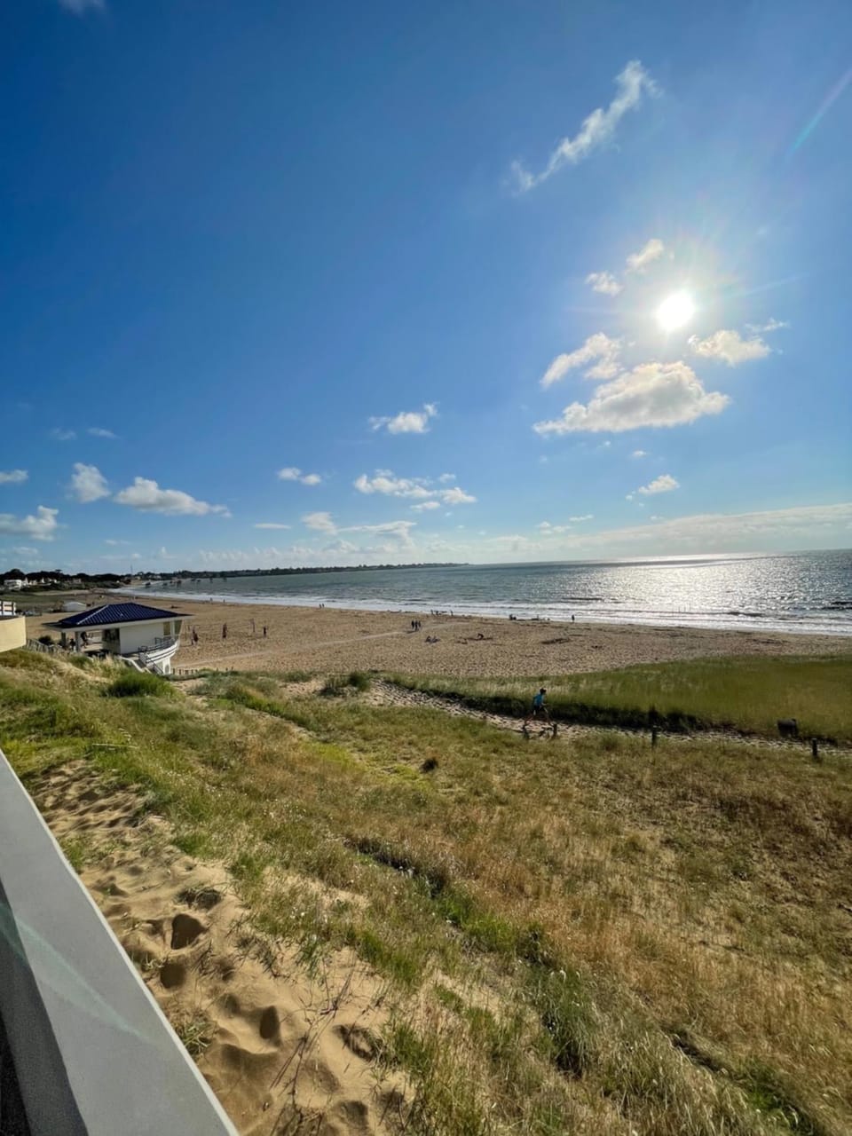 Appartement rénové dans villa d'exception face à la mer Apartment in Pornic
