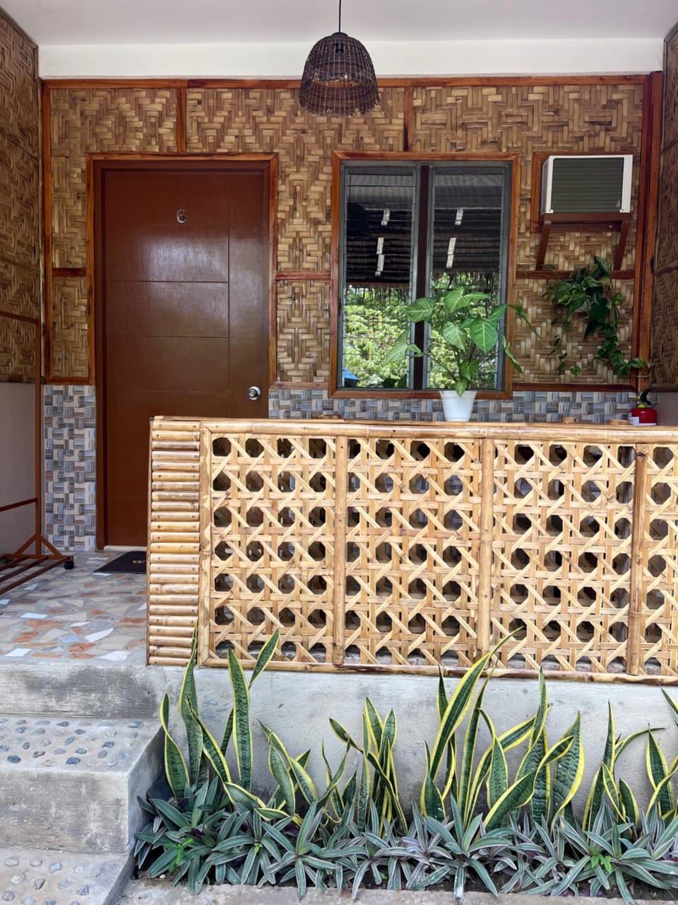 Casas de Ruumar Bed and Breakfast-Bar-Two rooms for family available Bed and Breakfast in Central Visayas