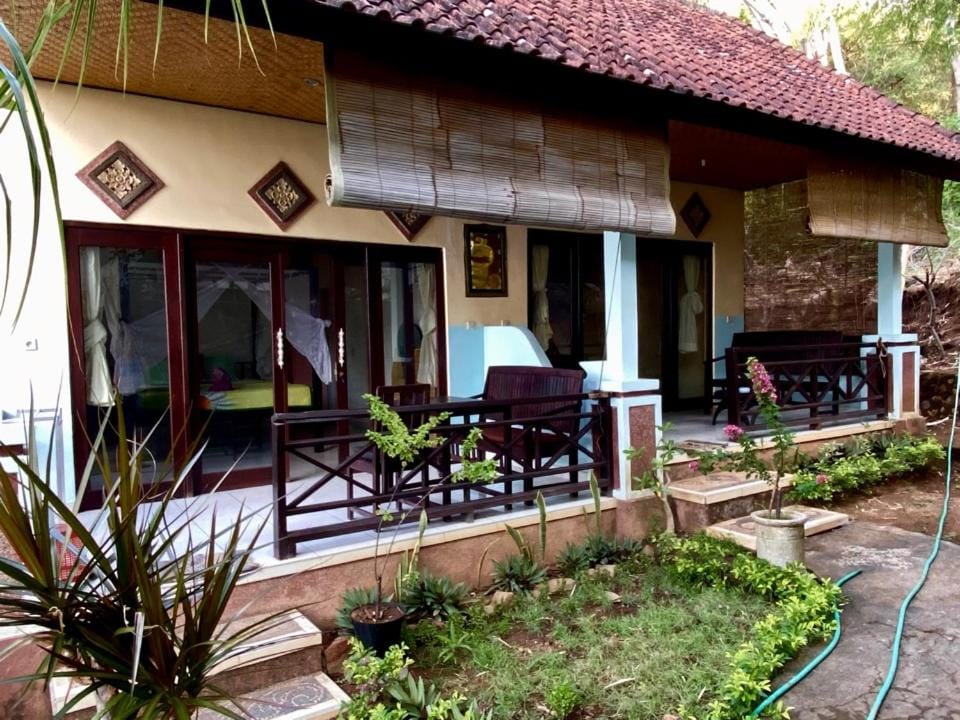 sriganesh Vacation rental in Abang
