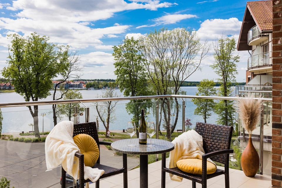Willa Port Apartament Premium z widokiem na jezioro Apartment in Poland
