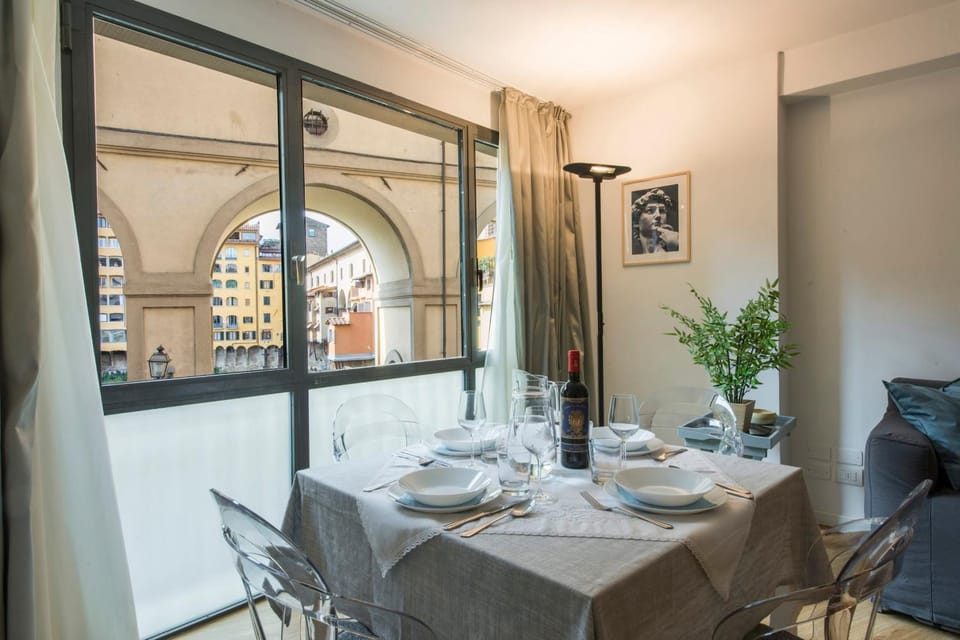 Vasari Suite Florence next to Pontevecchio Apartment in Florence
