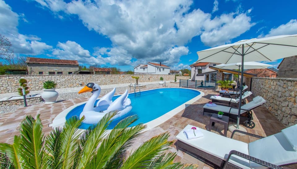Pool view, Swimming pool, Swimming pool