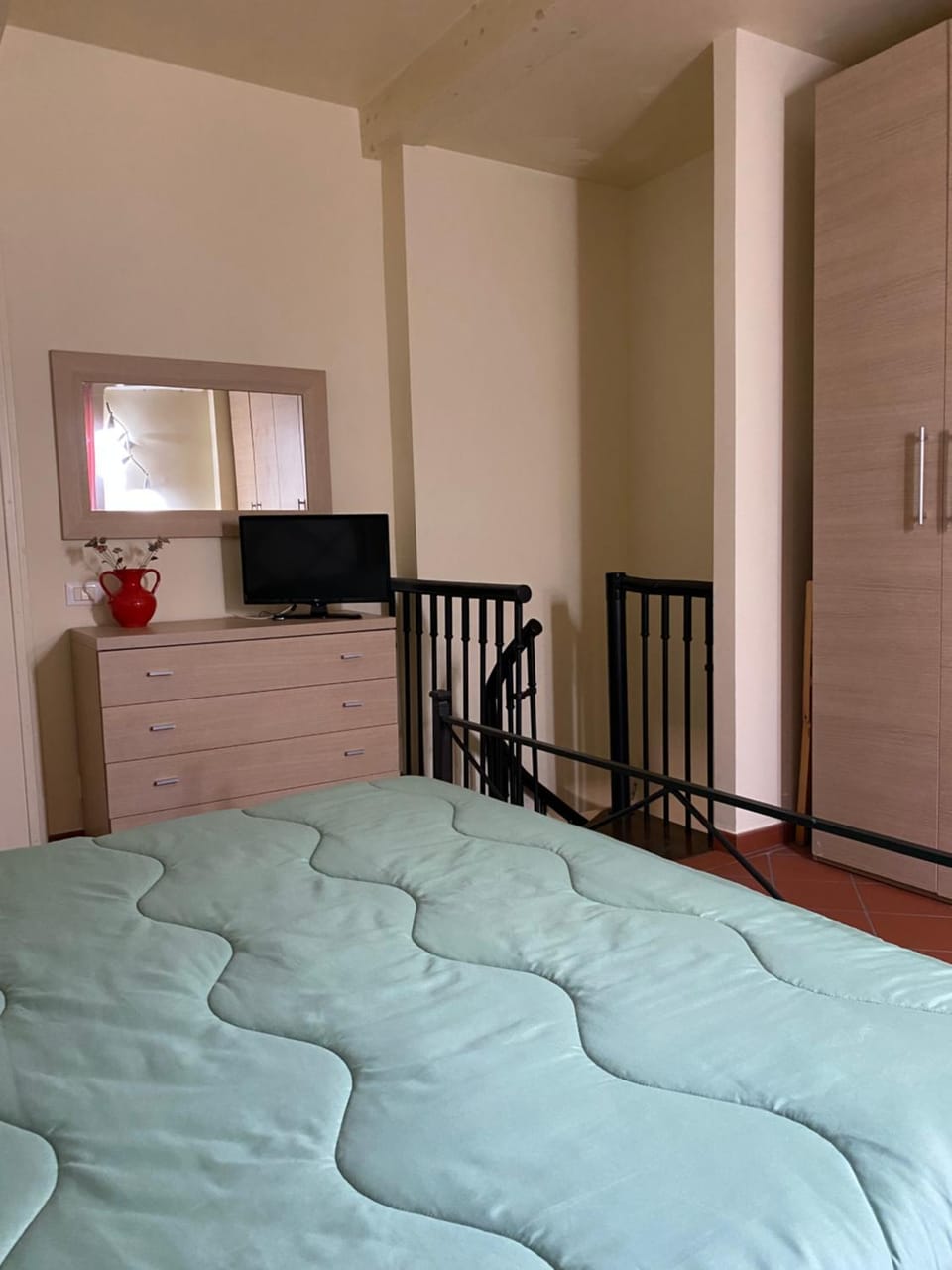 L'orologio matto House in Marina di Carrara