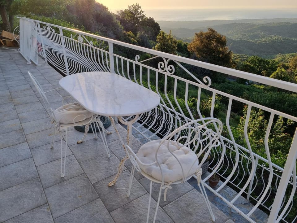 Casa Di Vadella Bed and Breakfast in Corsica