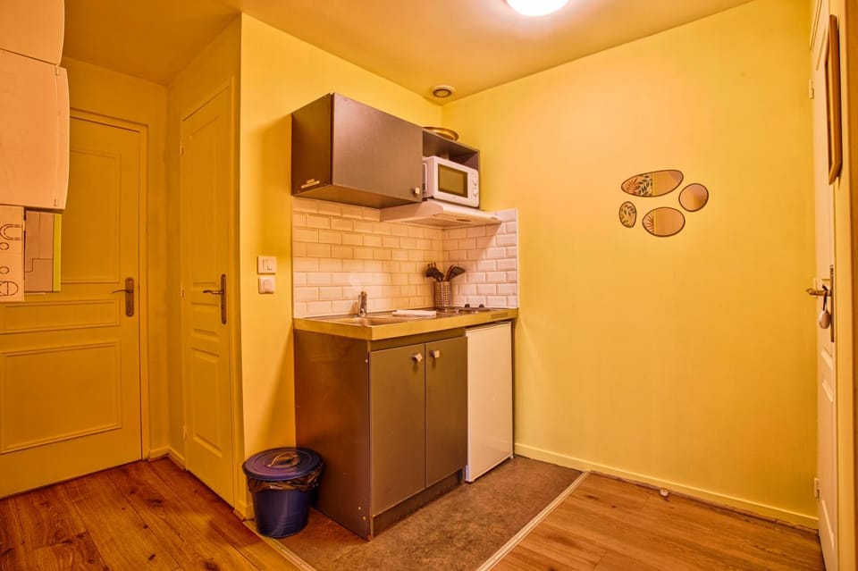 la bonbonnière Jaune Apartment in Caen