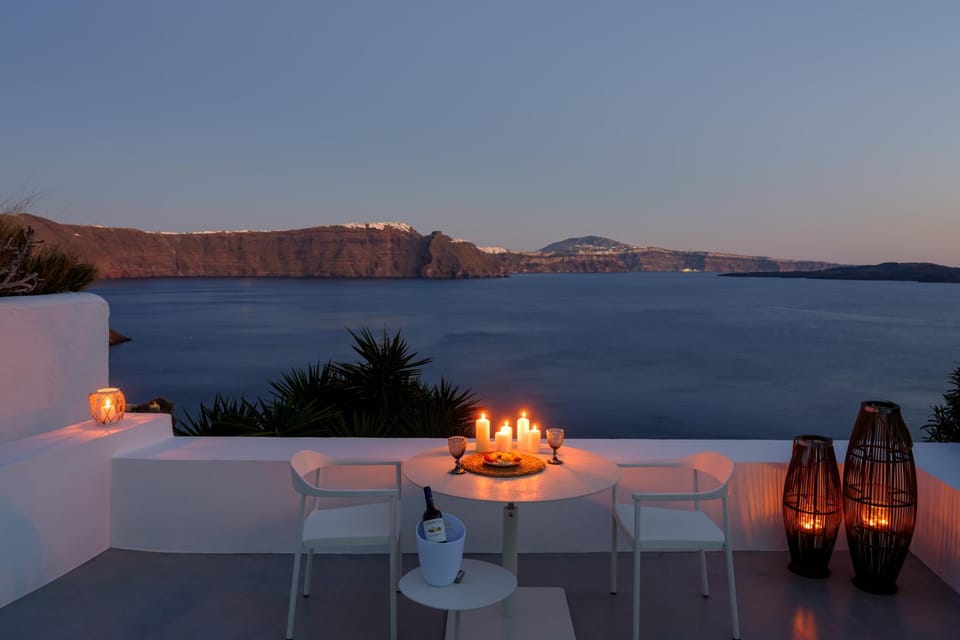 Patio, Nearby landmark, Day, Natural landscape, View (from property/room), Balcony/Terrace, Seating area, Dining area, Landmark view, Sea view, Drinks, Alcoholic drinks