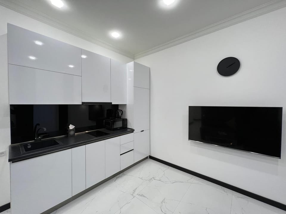 Mesrop Mashtots Avenue, 1 bedroom New Euro Renovated apartment PR311 Apartment in Yerevan