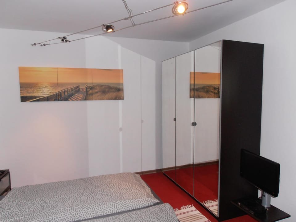 Bed, Bedroom, wardrobe