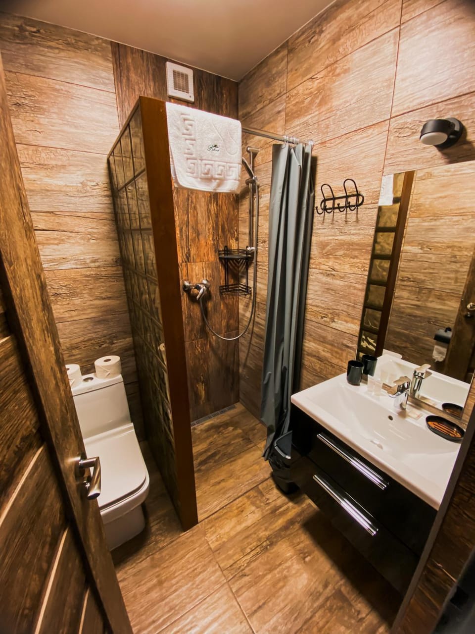 Shower, Toilet, Bathroom