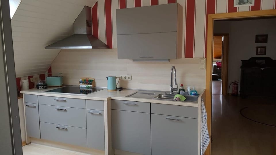 Kitchen or kitchenette, Living room