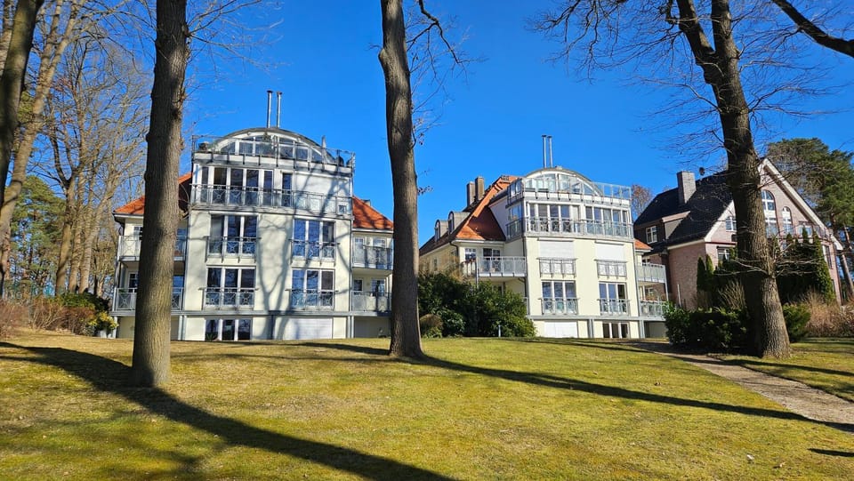Property building, Garden