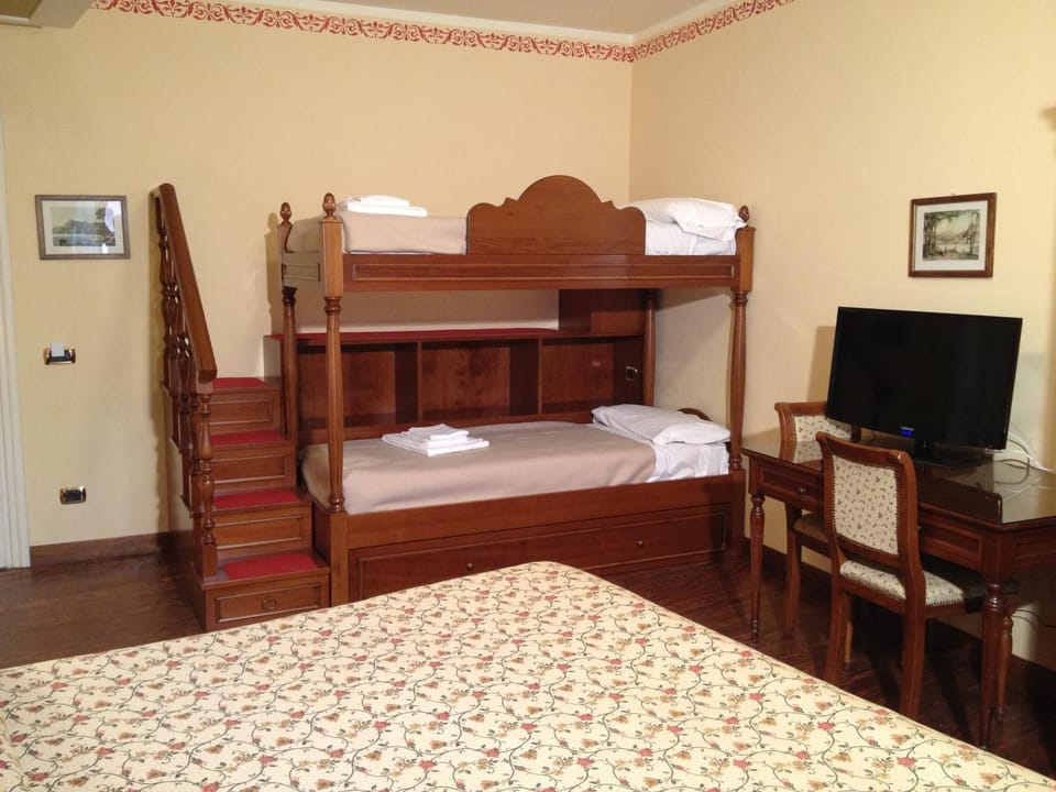 bunk bed