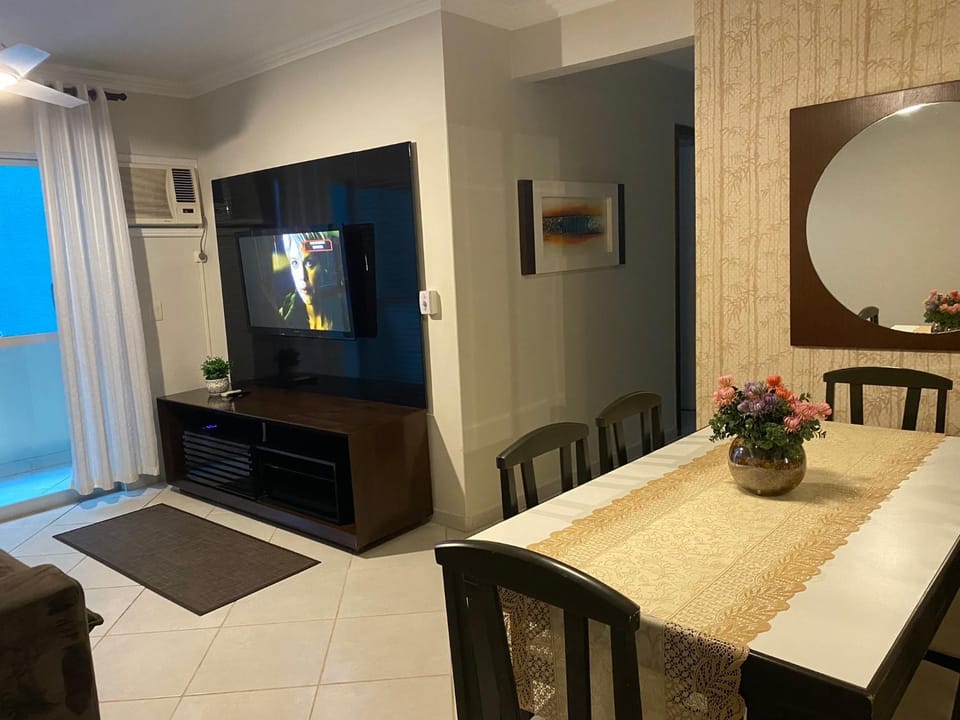 Apto a 50m da praia Apartment in Camboriú