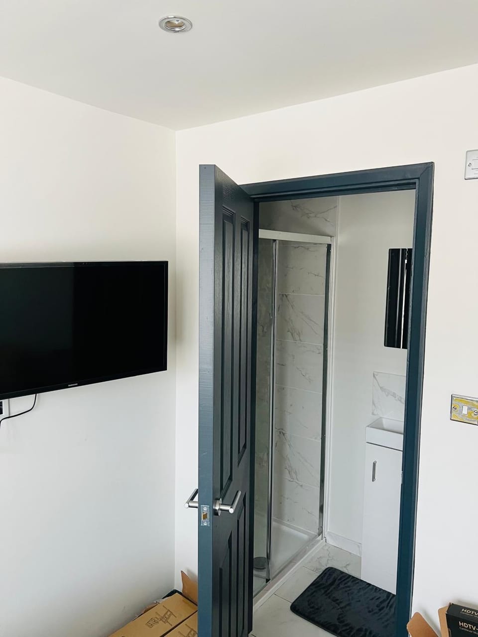Old Green Lantern, Private En-suite Double Bedroom Vacation rental in England