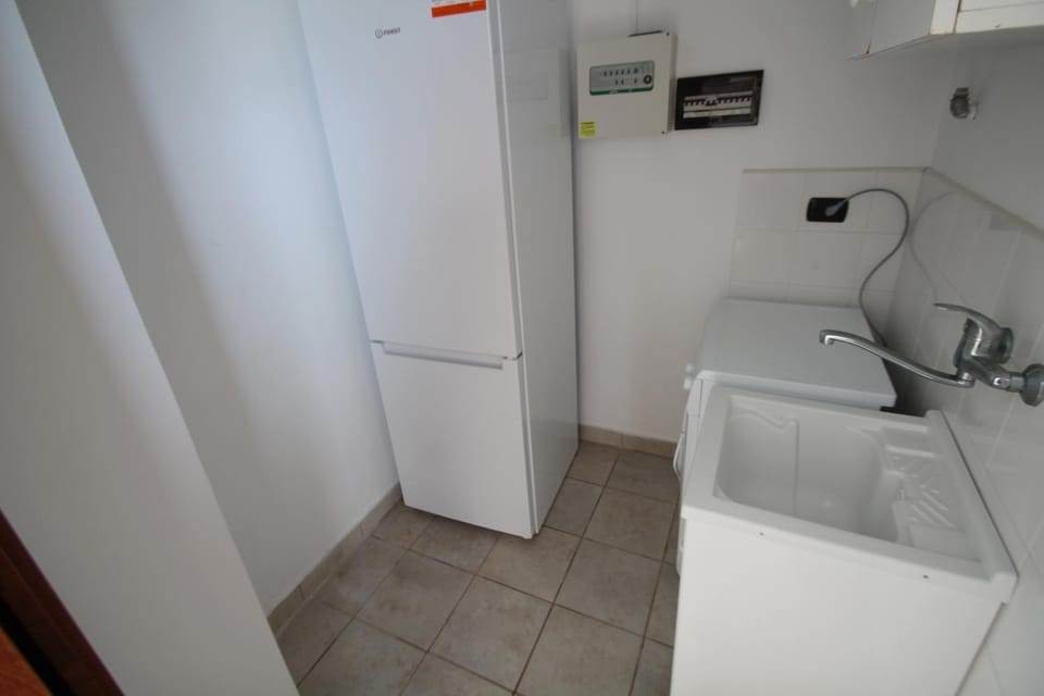 laundry, washing machine