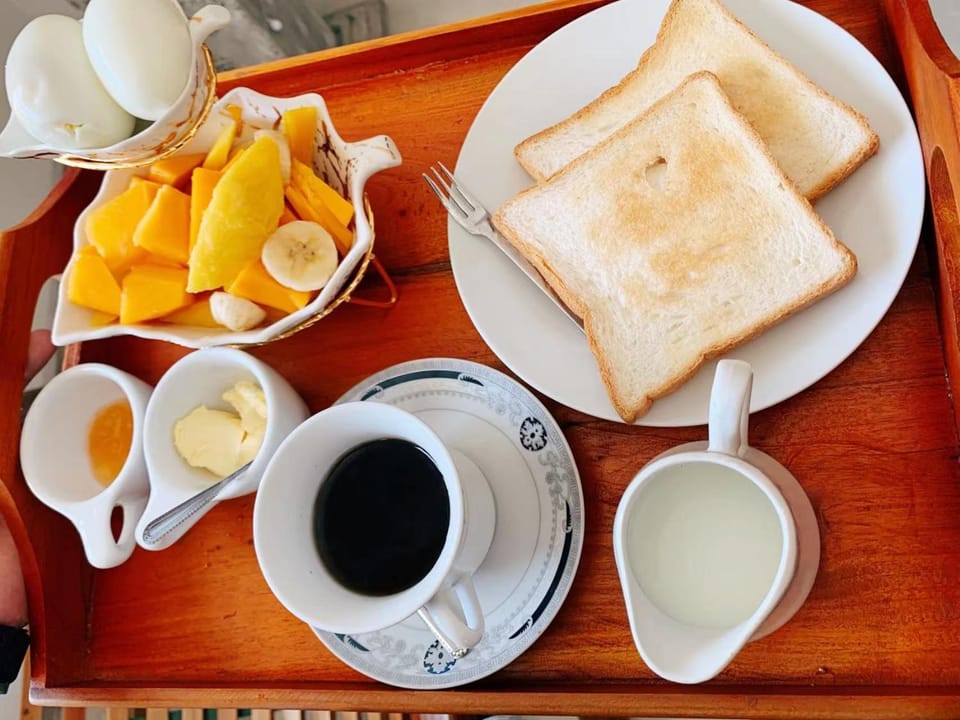 Coffee/tea facilities, Food, Breakfast, Drinks