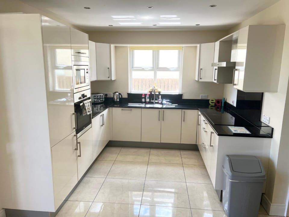 Sean and Janes - Clare Court Vacation rental in Ballycastle