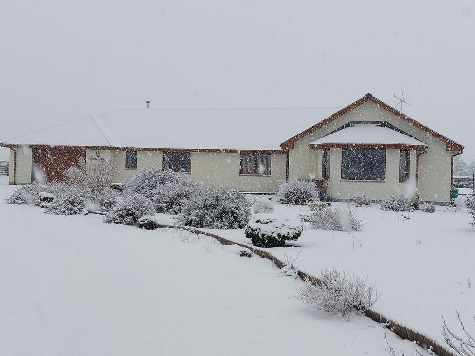 Property building, Day, Winter