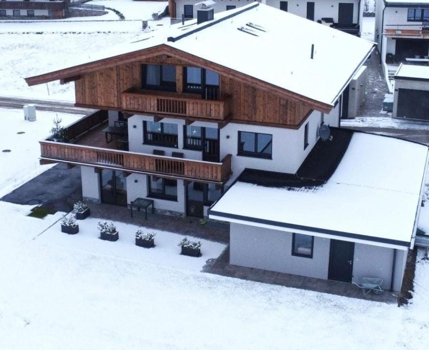 Reh4 Appartement Apartment in Salzburgerland
