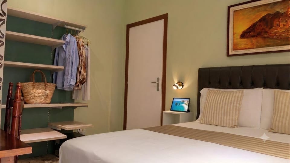 Bed, Bedroom, wardrobe