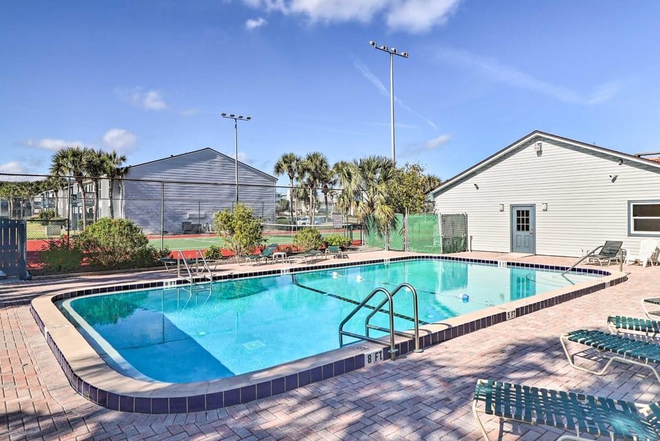 Quaint Condo < Half-Mi to Fort Clinch Beach! House in Fernandina Beach