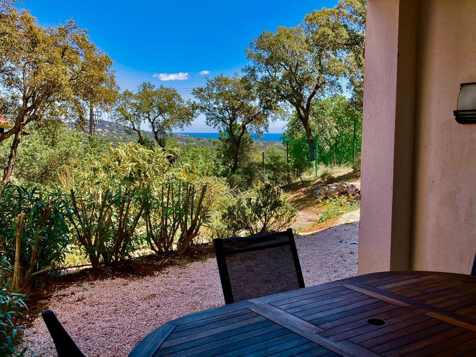 Les Restanques Glycines 2067 Apartment in Grimaud